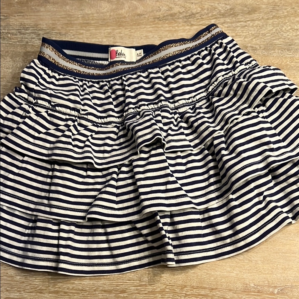 Boden girls size 6/7  Navy and White Striped Skort EUC